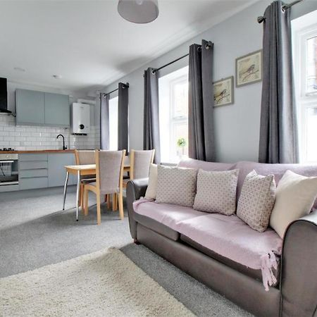 Nelson By The Docks Serviced Apartments By Roomsbooked Γκλόστερ Εξωτερικό φωτογραφία