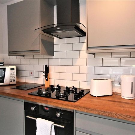 Nelson By The Docks Serviced Apartments By Roomsbooked Γκλόστερ Εξωτερικό φωτογραφία