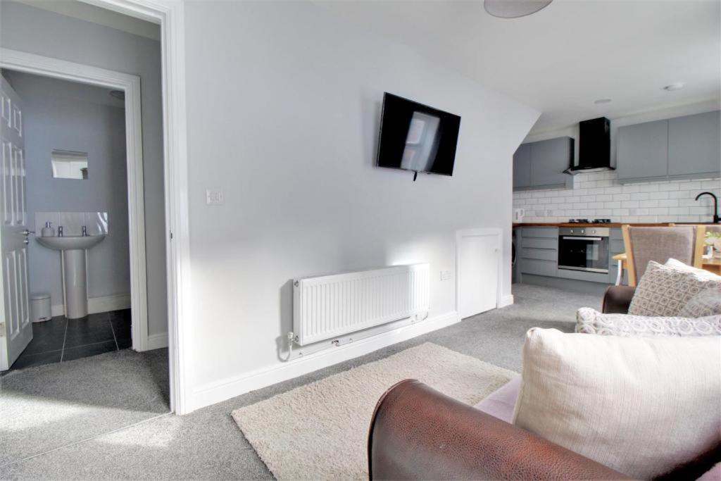 Nelson By The Docks Serviced Apartments By Roomsbooked Γκλόστερ Εξωτερικό φωτογραφία